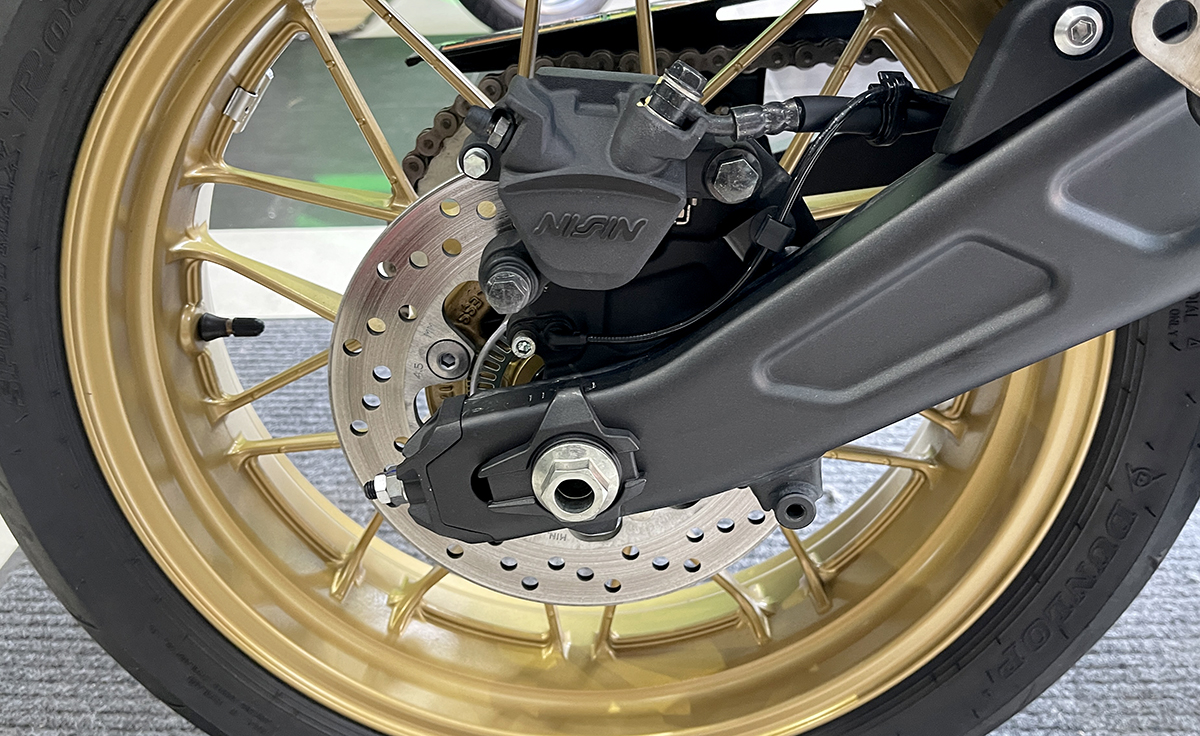 Phanh dĩa sau Z650RS 2023